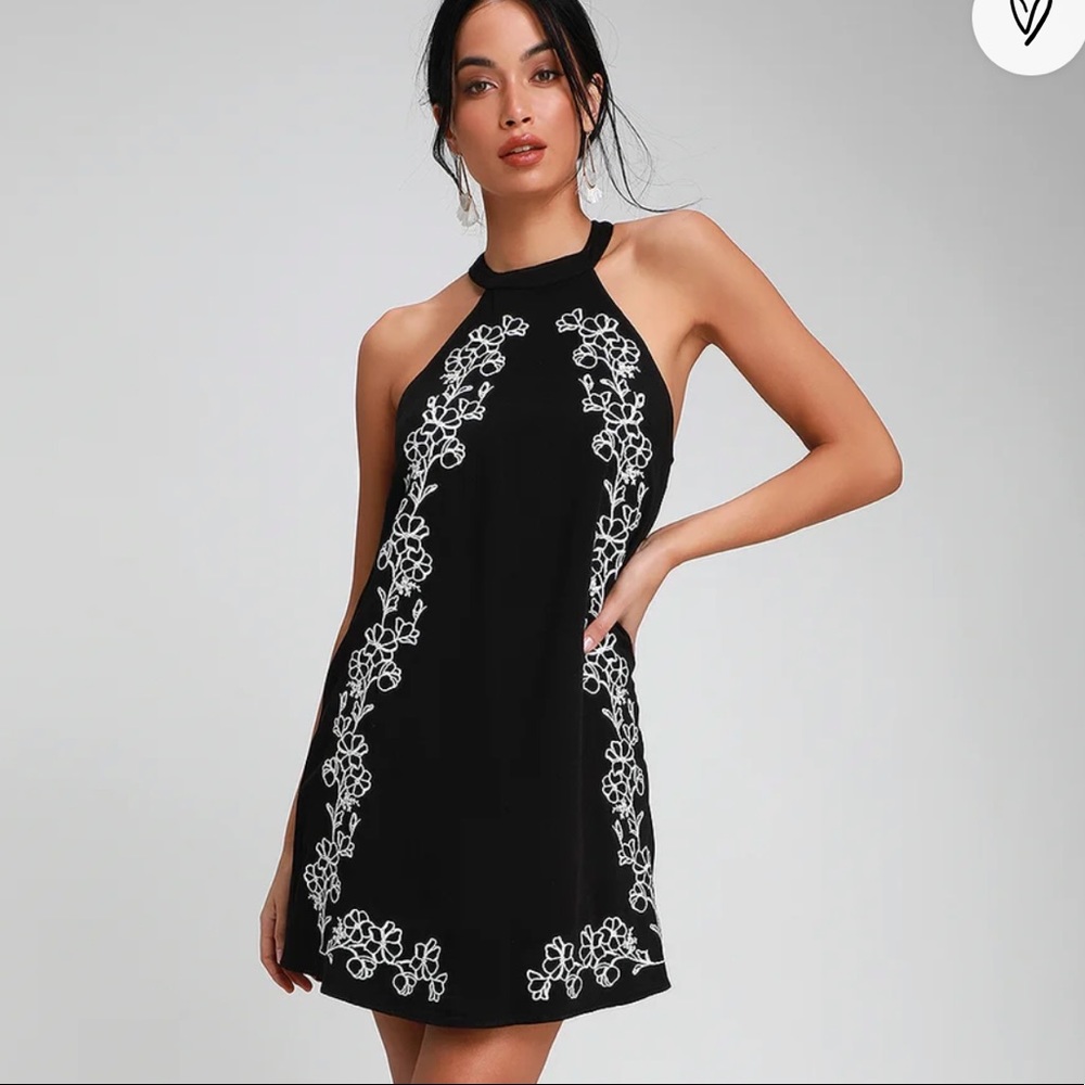Lulu’s Black Fabiola Black Embroidered Halter Dress, Excellent Condition, M